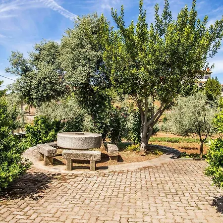 Casa Do Luzio Feriehus *